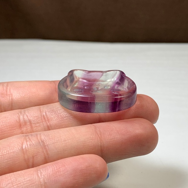 3.可愛い猫顔☆フローライト猫皿