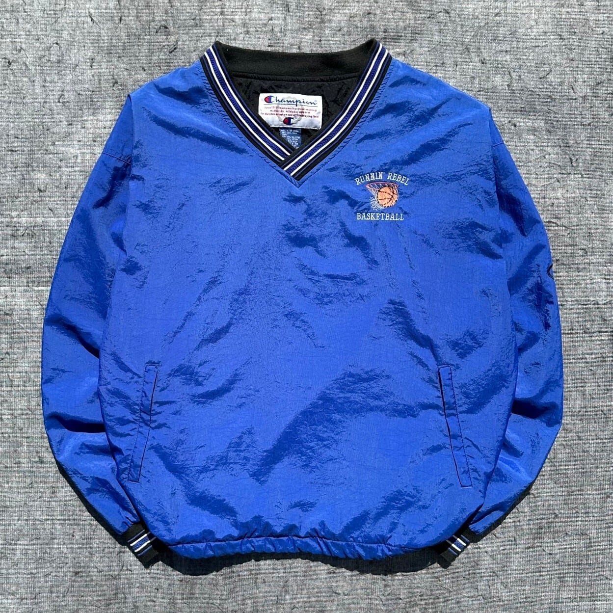 vintage champion チャンピオン　ナイロンジャケット　90s00s