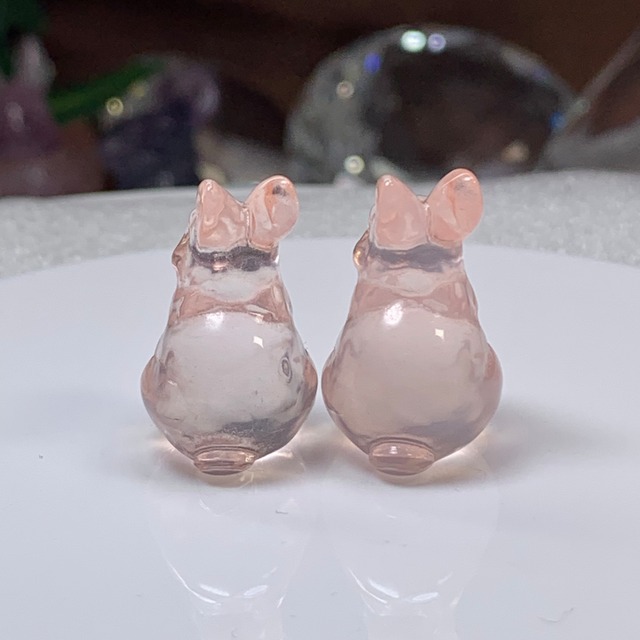 超透明☆モザンビーク産ローズクォーツ・うさぎさん