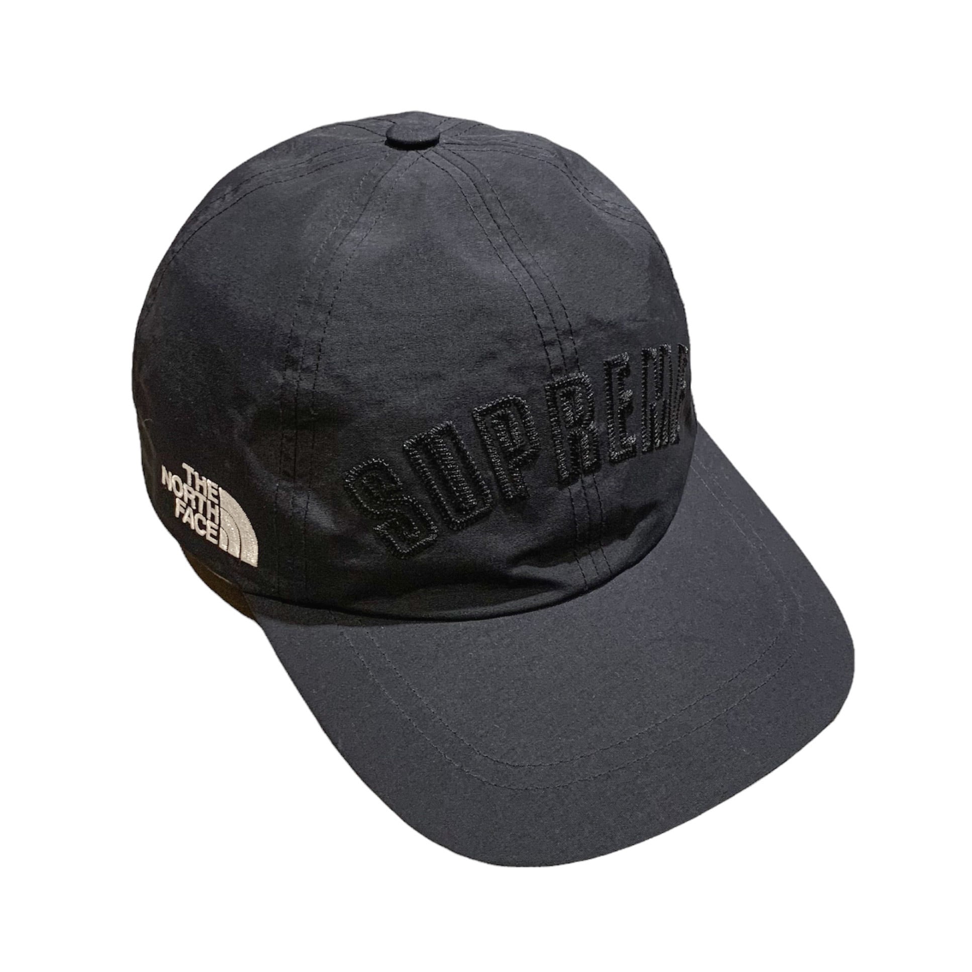 ブラック　supreme the north face cap