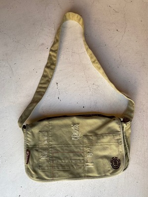 00s Element cross body bag