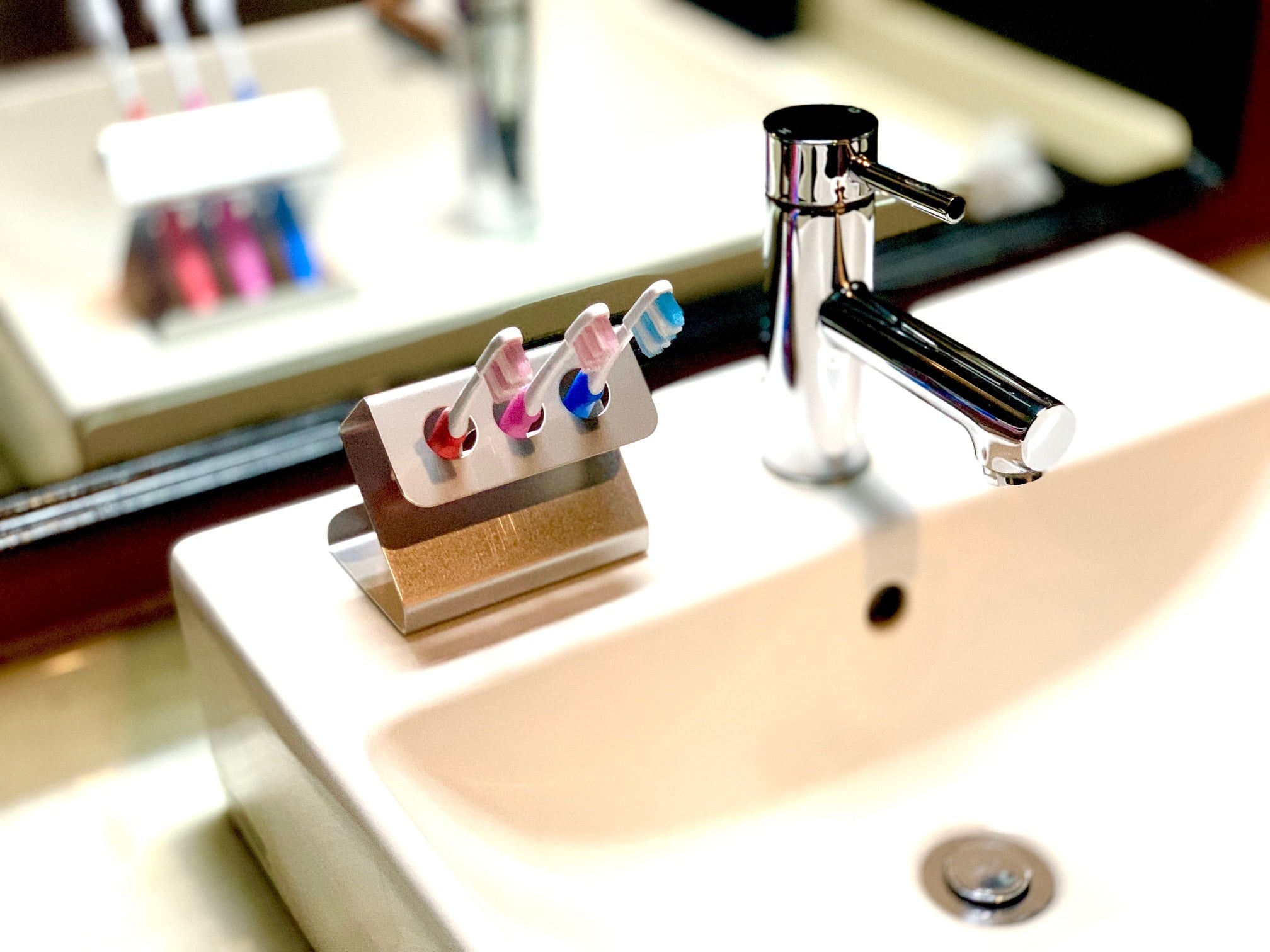 歯ブラシスタンド 3人用 Sタイプ | Murakami-Stainless