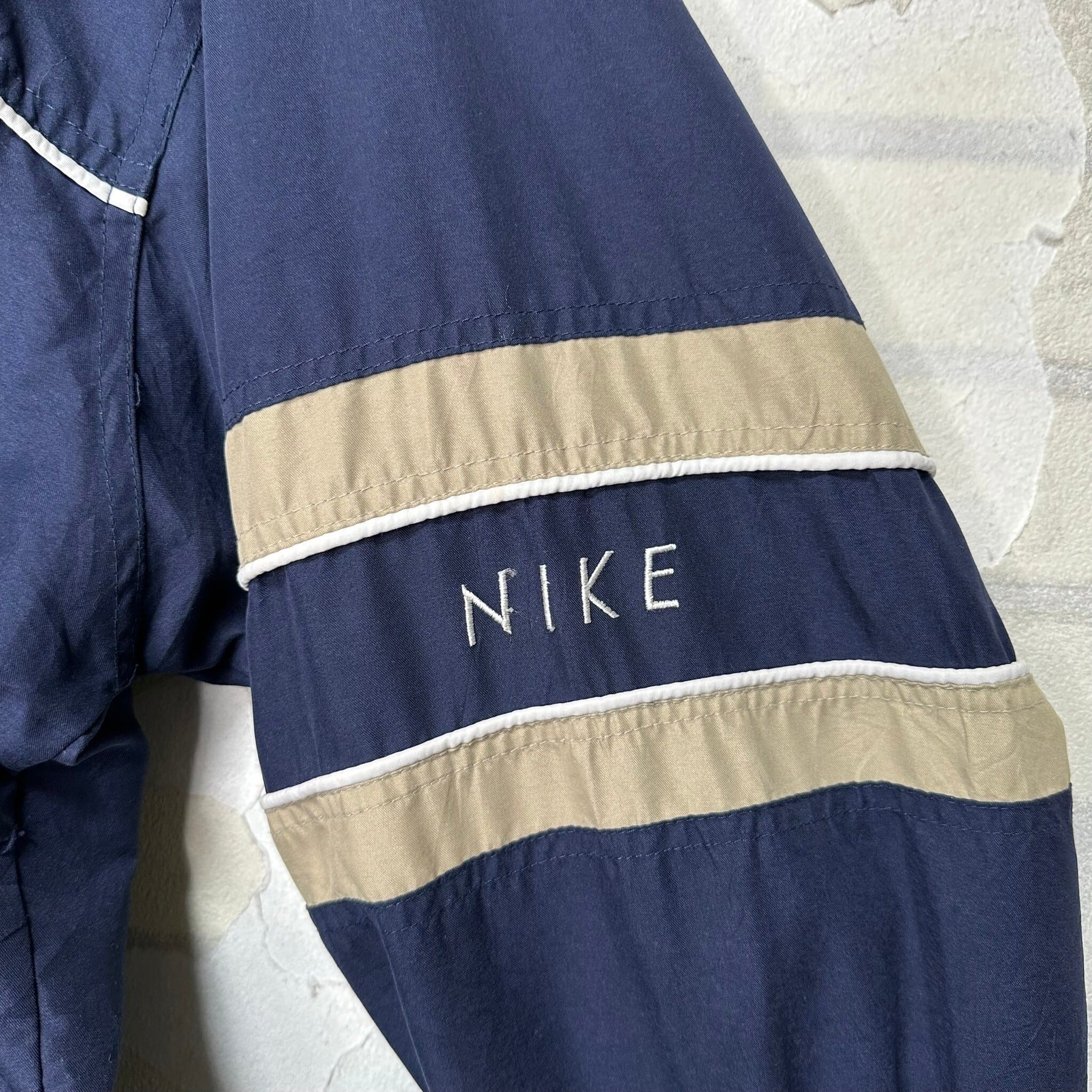 90's】NIKE ウィンドブレーカー M ドローコード 刺繍 vintage 90's】NIKE ウィンドブレーカー M ドローコード 刺繍 vintage