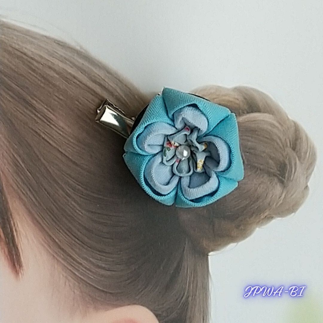 つまみ細工帯び飾り　コサージュ　ピアス　再販受付 つまみ細工帯び飾り コサージュ ピアス 再販受付 つまみ細工帯び飾り