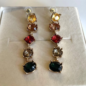 マルチストーン ピアス