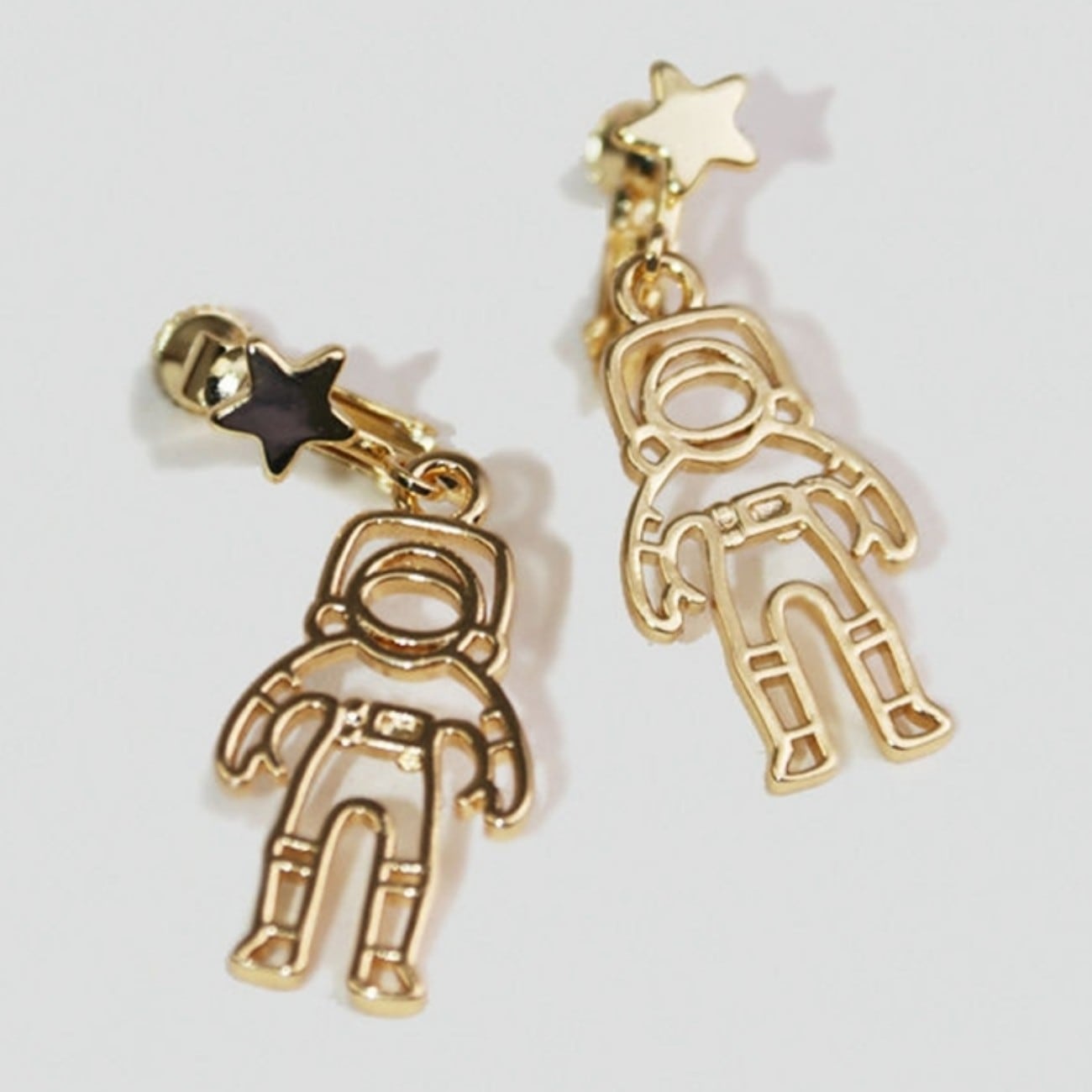 宇宙遊泳ハンドメイドピアス イヤリング K14 | space products