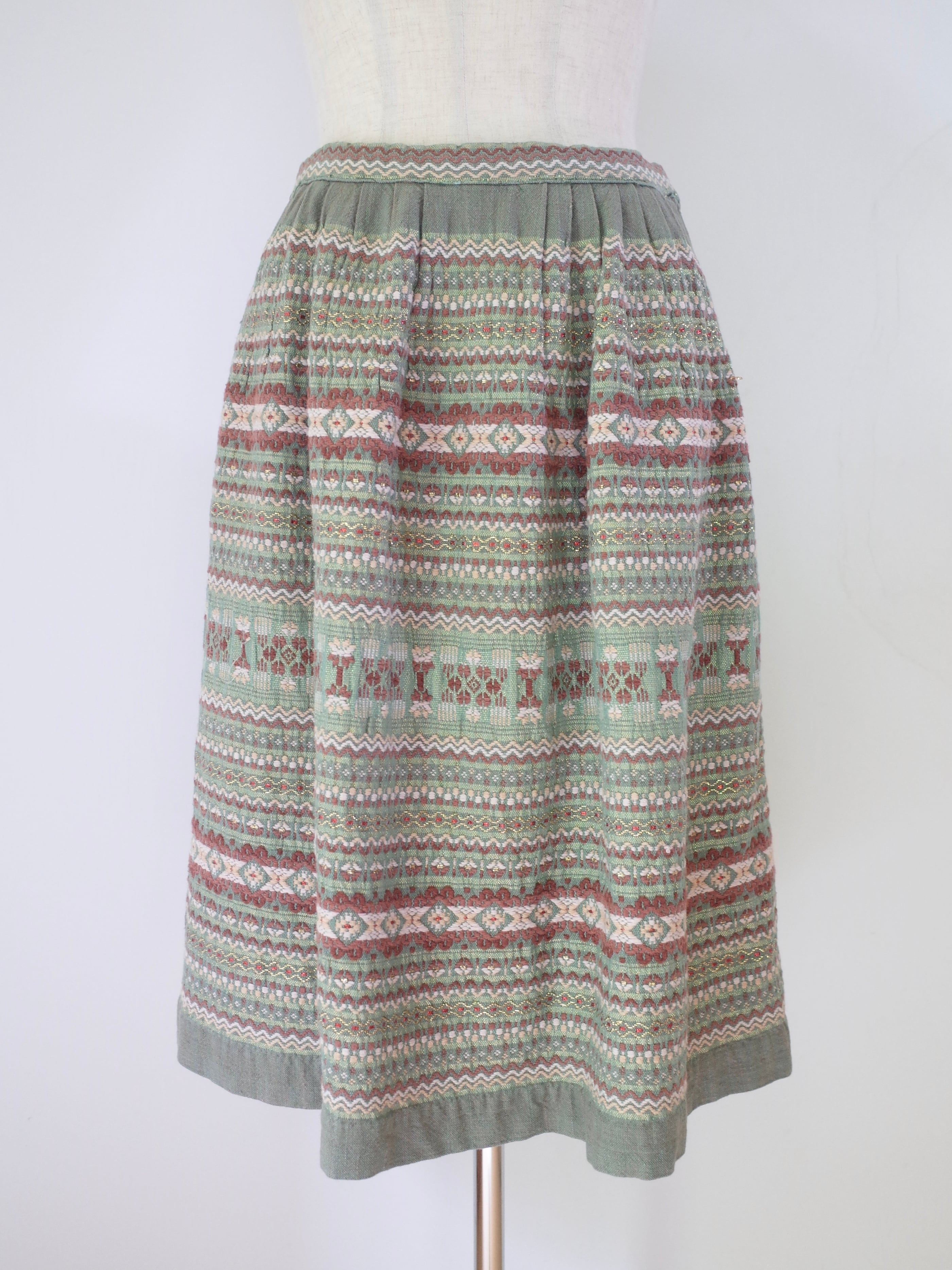 Embroidery skirt