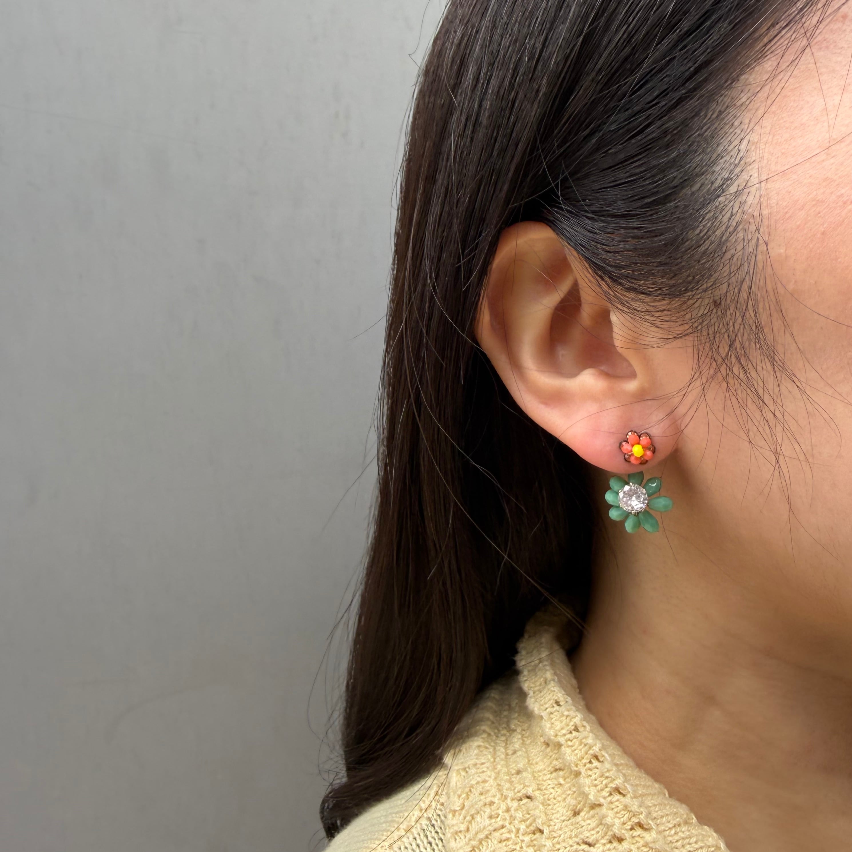 P0578 Vitamin flower asymmetry pierce | Bijou Online Store
