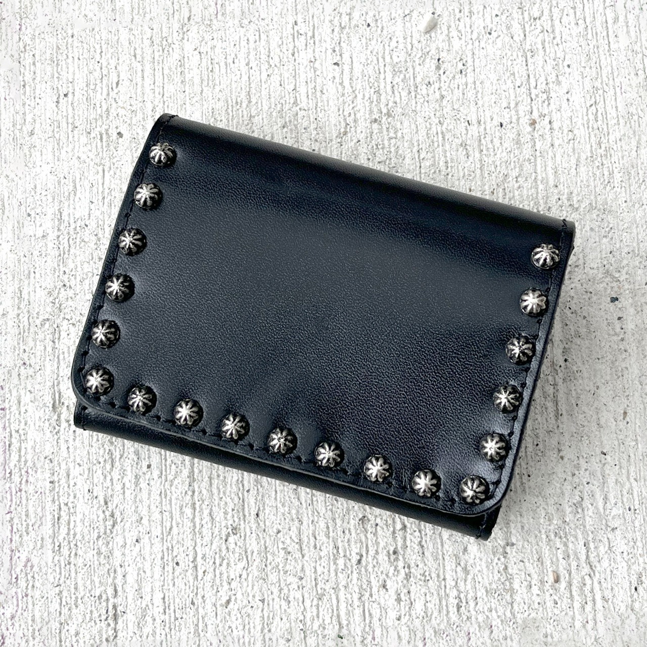 栃木レザー スタッズ コンパクト財布 5色展開 日本製 Made in Japan 