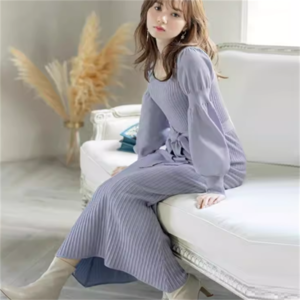 【送料無料】 ロングワンピ 3色 マーメイド ミモレ 長袖 ランタンスリーブ Uネック Aライン フレア リボン 厚手生地 伸縮性 ニット エレガント 可愛い 大人可愛い きれいめ シンプル カジュアル シック コンサバ 華やか 大人 上品 おしゃれ お洒落 主役級 こなれ感 高見え 高級感 フェミニン ストライプ柄 しましま 秋 冬 レディース 女性用 ママ 20代 30代 40代 デート お出かけ 女子会 お呼ばれ 休日 お茶会 授業参観 普段使い ファッション コーデ スタイル 楽ちん 体型カバー