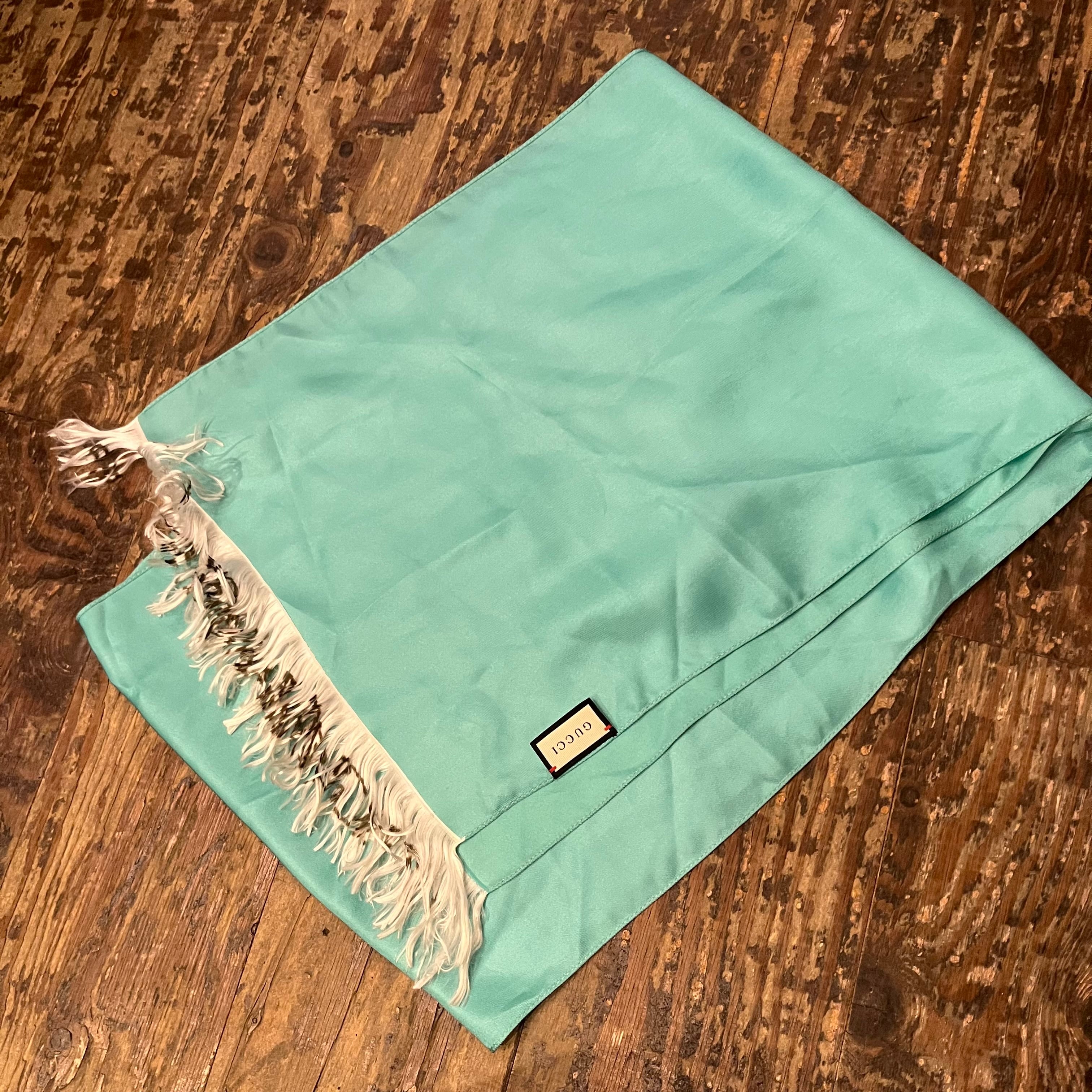 GUCCI グッチ シルクスカーフ グリーン系（画像参照）【代官山02