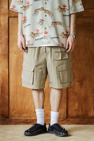 BackBoneSeven Urban Utility Cargo Shorts（アーバン ユーティリティ カーゴショーツ）