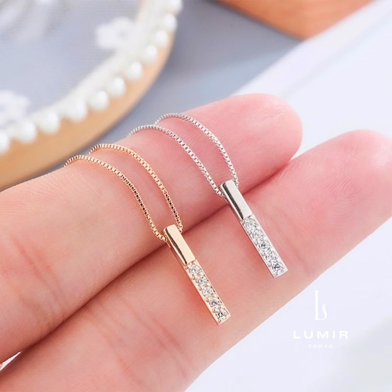 シャイニーバーネックレス