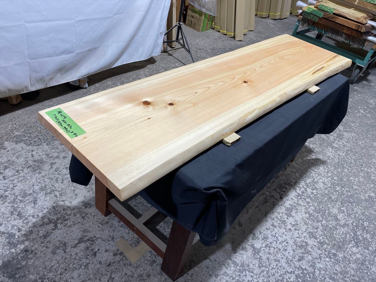 桧3679 一枚板無垢 乾燥材 1740x410-470x40mm ヒノキ 檜 桧3679 一枚板無垢 乾燥材 1740x410-470x40mm ヒノキ 檜