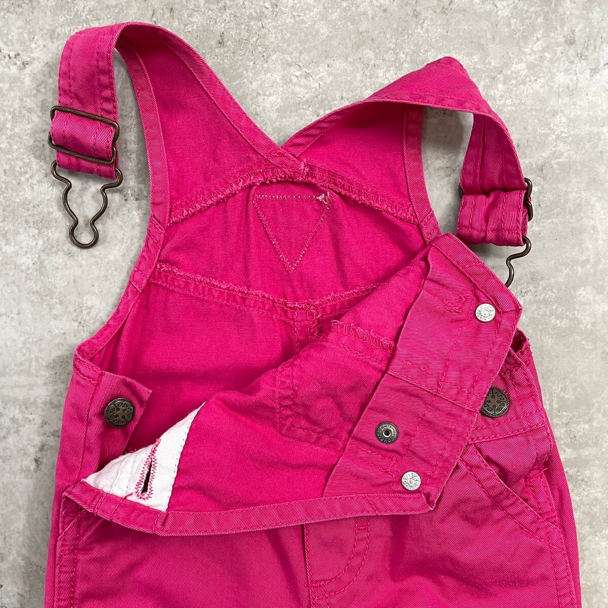 OshKosh☆ピンクロンパース　コーデュロイ　花柄　80年代　USA製　24М kids】 OSHKOSH オシュコシュ 花柄刺繍 オーバーオール ロンパース