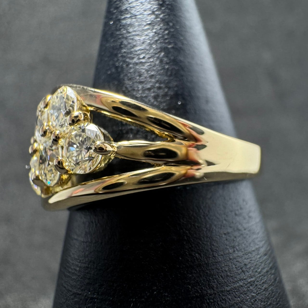 K18YG 2.188ct ダイヤモンド クラスター リング | カオキ | 日本最大級