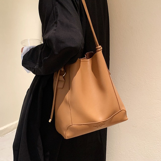 スタンダードサマーシングルショルダーバッグ レトロ 夏物 メッセンジャーバッグ Tiancai_Wing_Bag44241647003