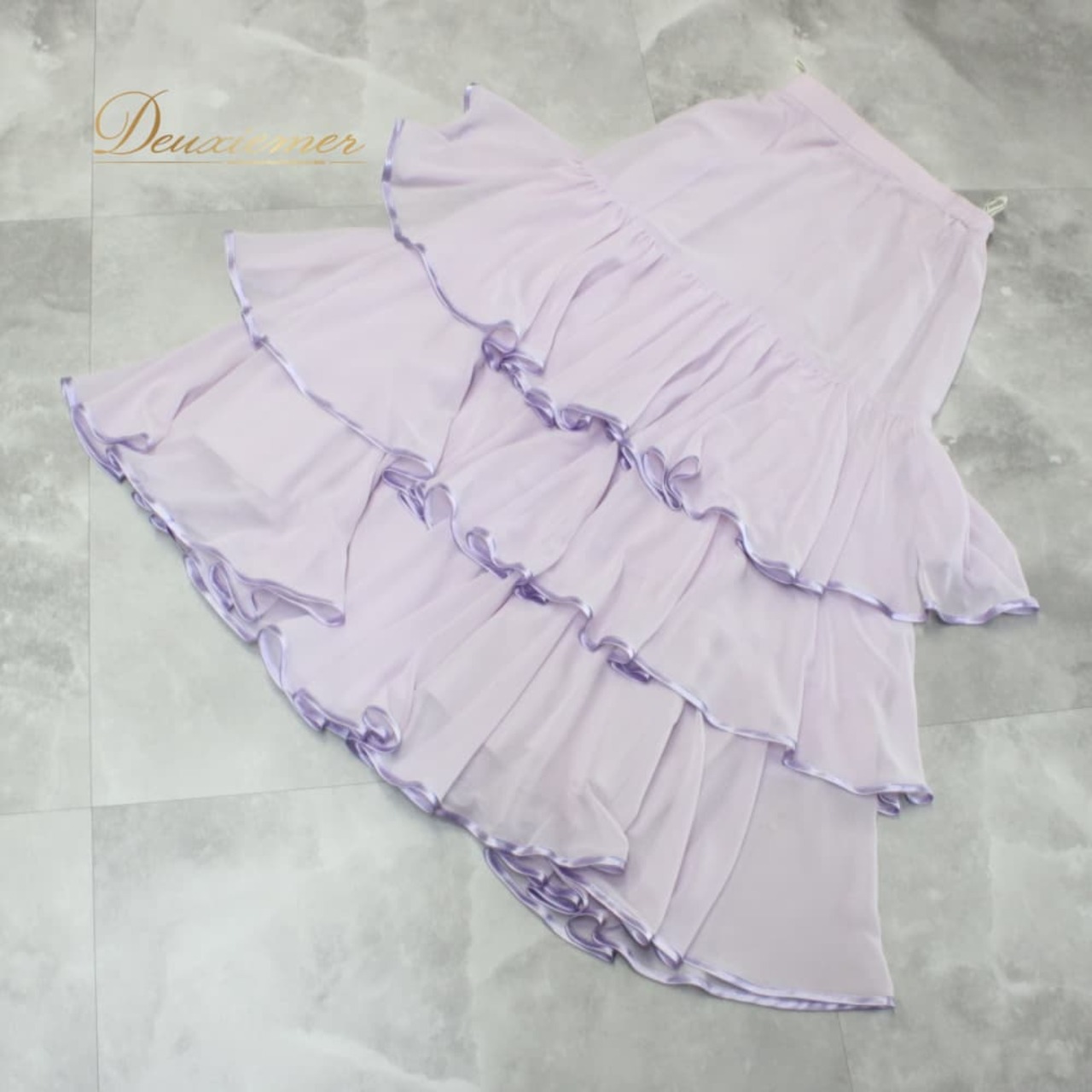 社交ダンス 衣装 Papillon パピヨン スカート レッスンウェア パープル系 練習着 薄紫 光沢感 フォーマル ステージ衣装 発表会 フェミニン ロング丈 ティアードスカート 上品 清楚 かわいい