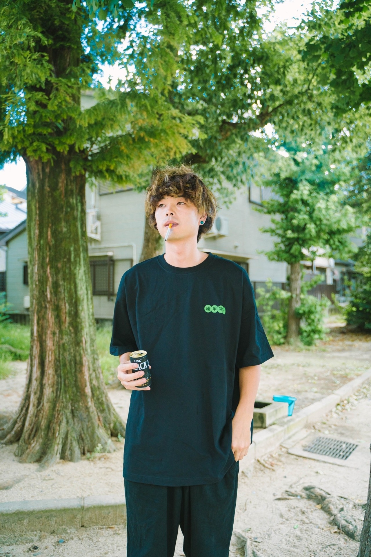 座半寝一 半袖 黒