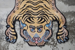Tibetan Tiger Rug 《Sサイズ•シルク・シャンパンゴールド098》チベタンタイガーラグ