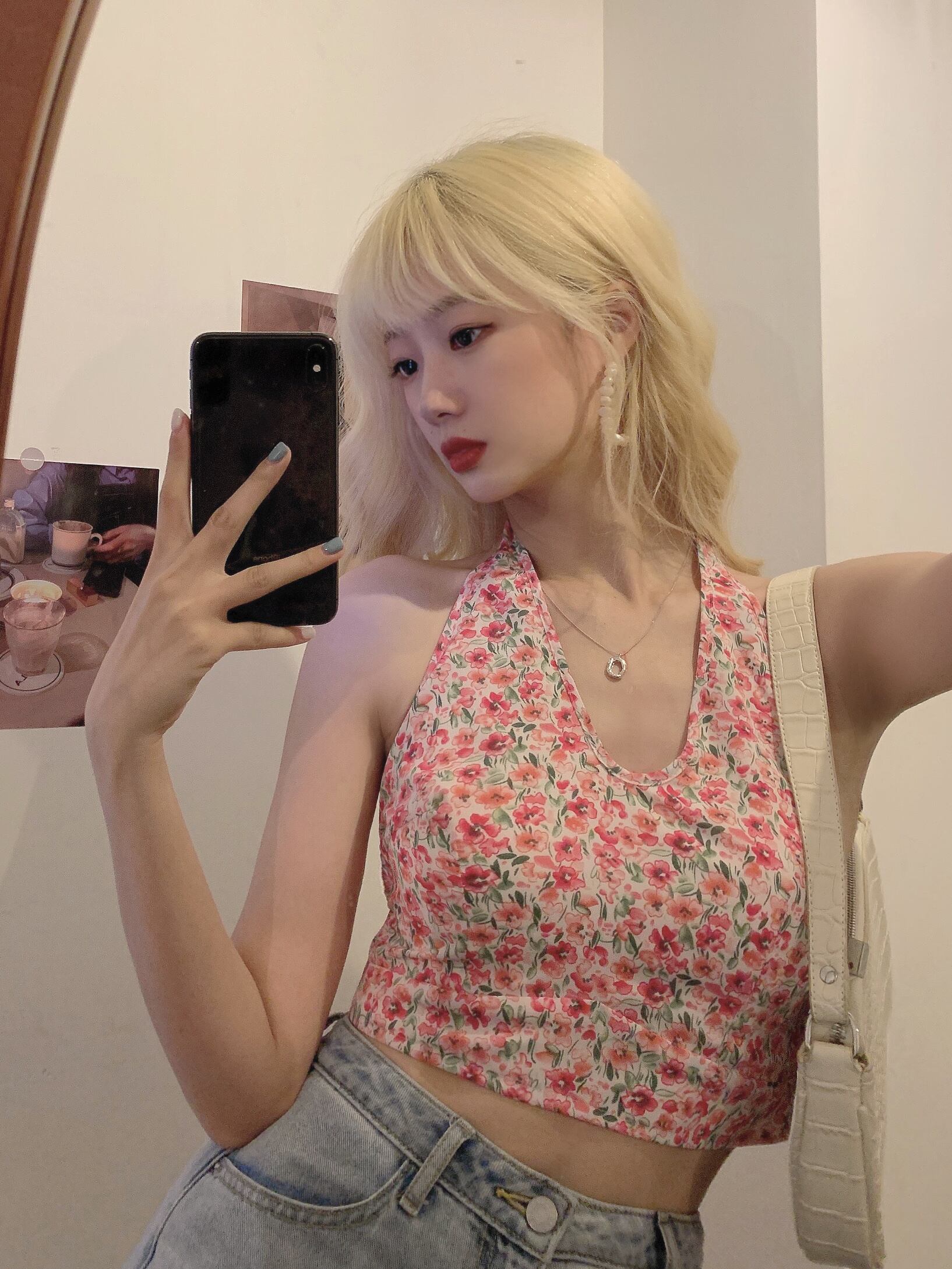 ハンギングネックセクシーオフショルダースモールサスペンダーレディースサマーボトミングノースリーブベスト2020新しいホルタートップアウターウェア ブラックストロベリース41955228798