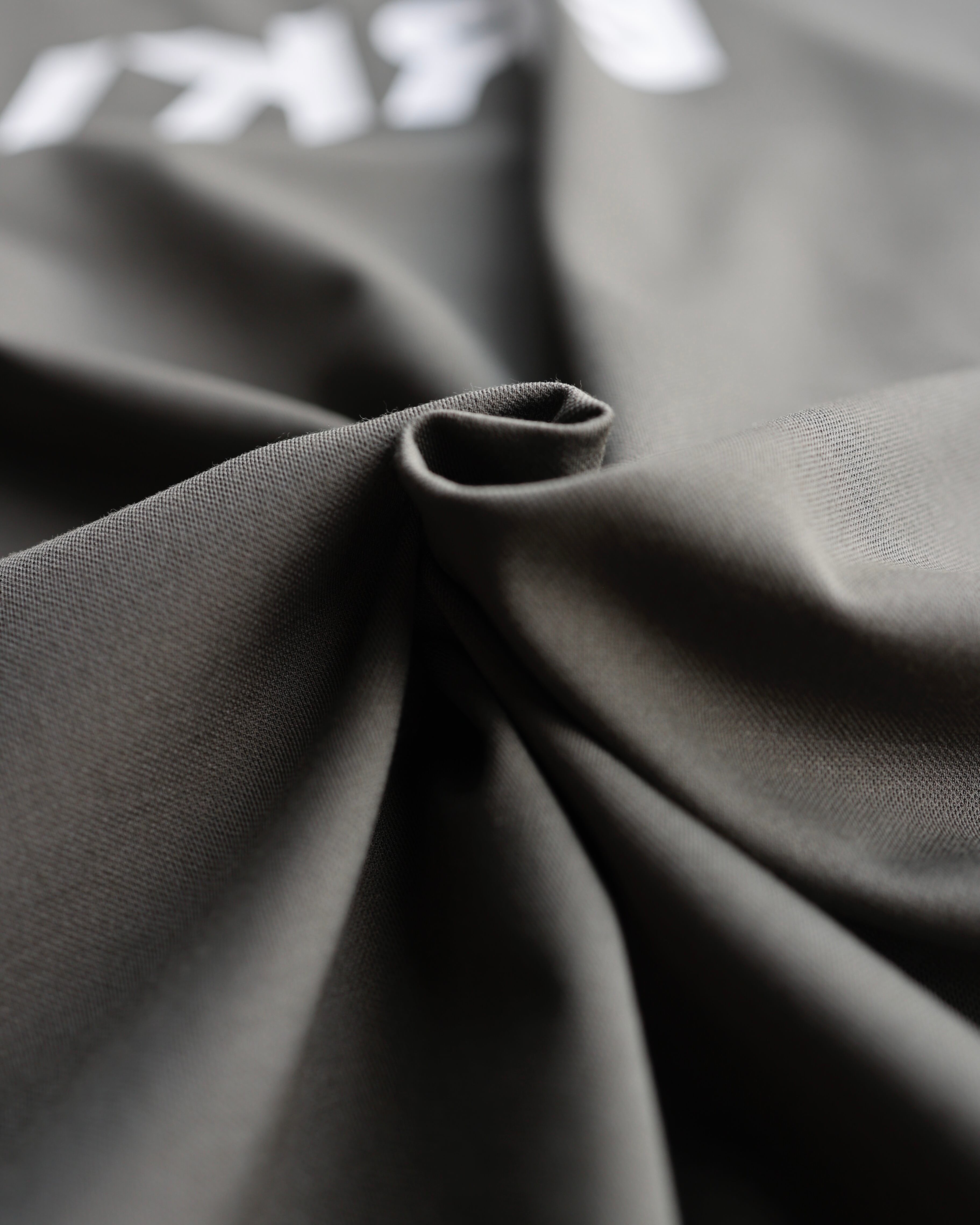 まるでシルク【極Z】究極のナチュラル・ロゴT-shirt【防シワ