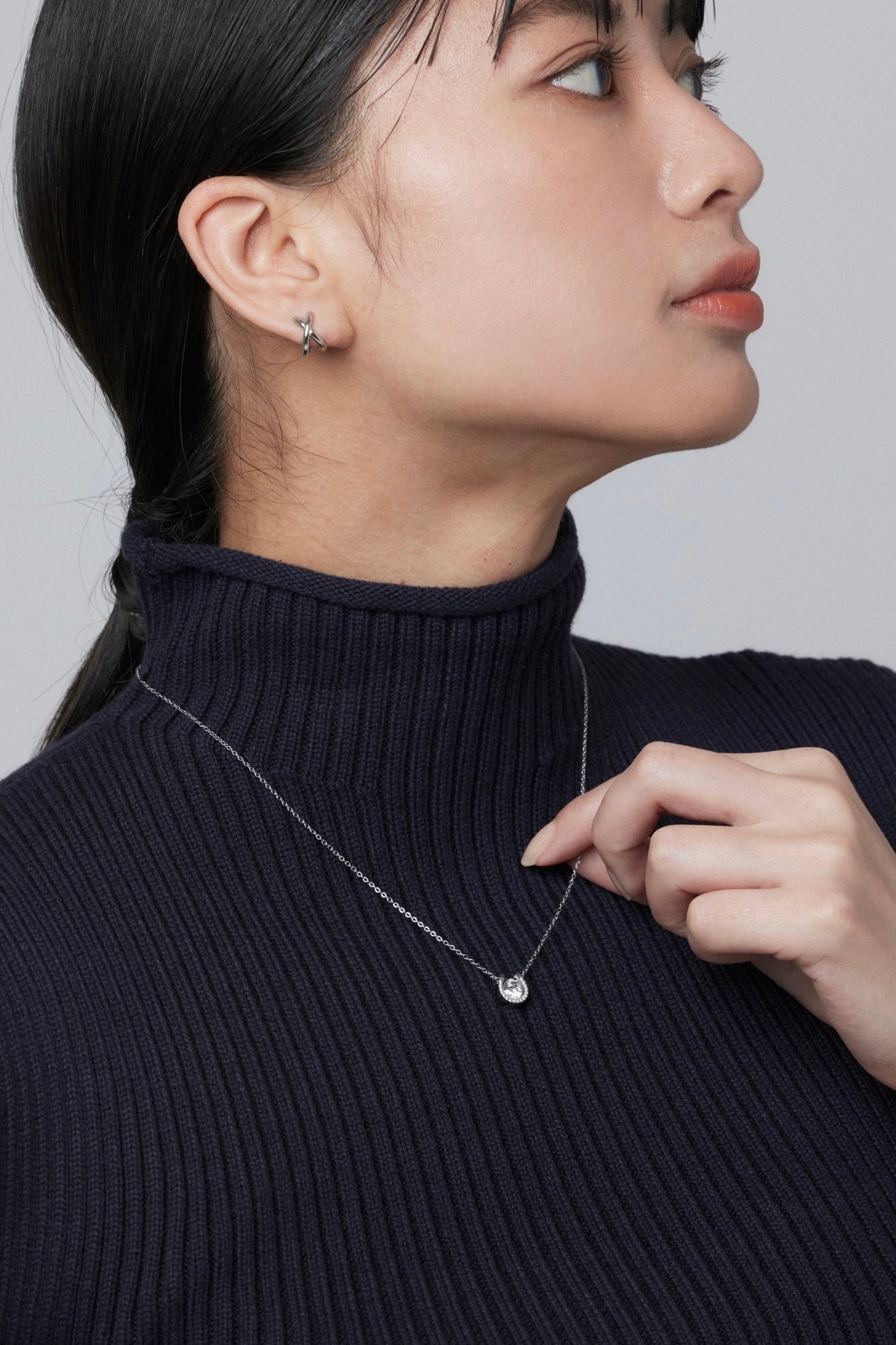 ジルコニア ホースシュー ネックレス MN5145 | emu