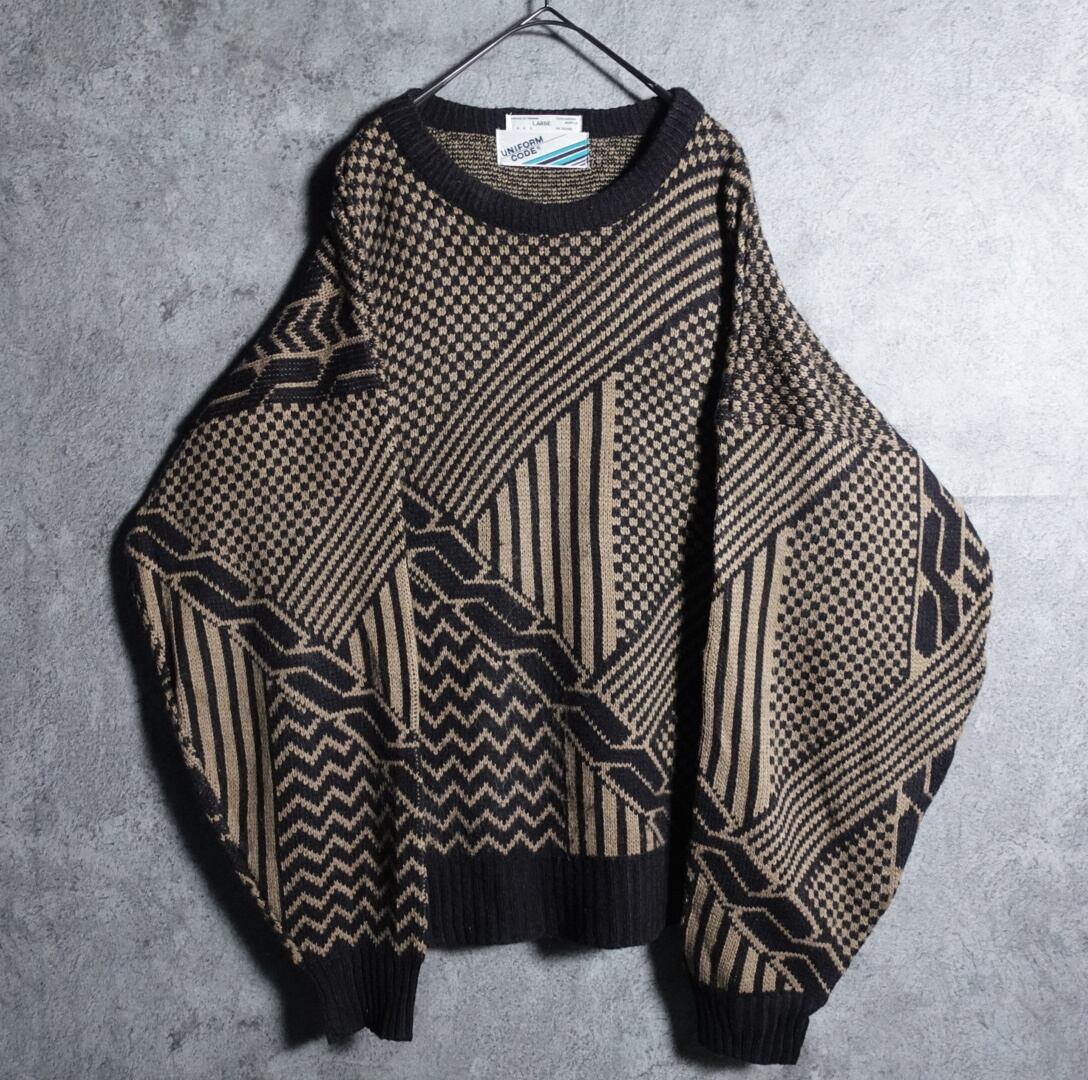 Geometric pattern design knit