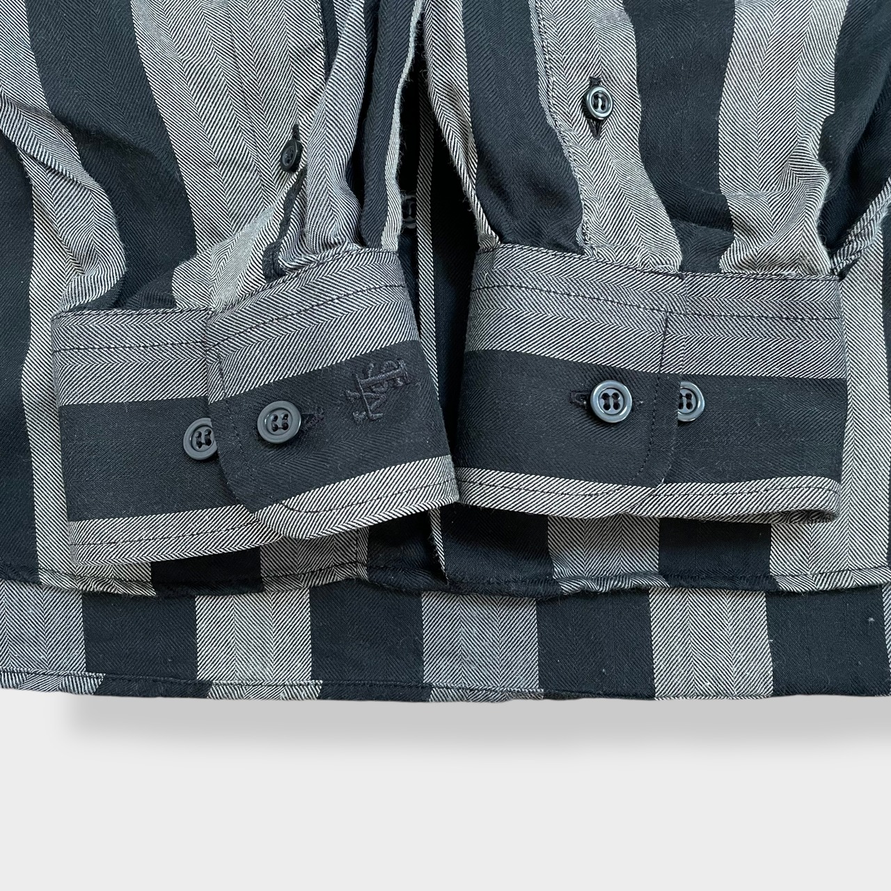 【LUC SAINT ALBAN】ストライプシャツ 長袖シャツ カジュアルシャツ 黒灰 XL相当 ビッグサイズ EU古着 ヨーロッパ古着