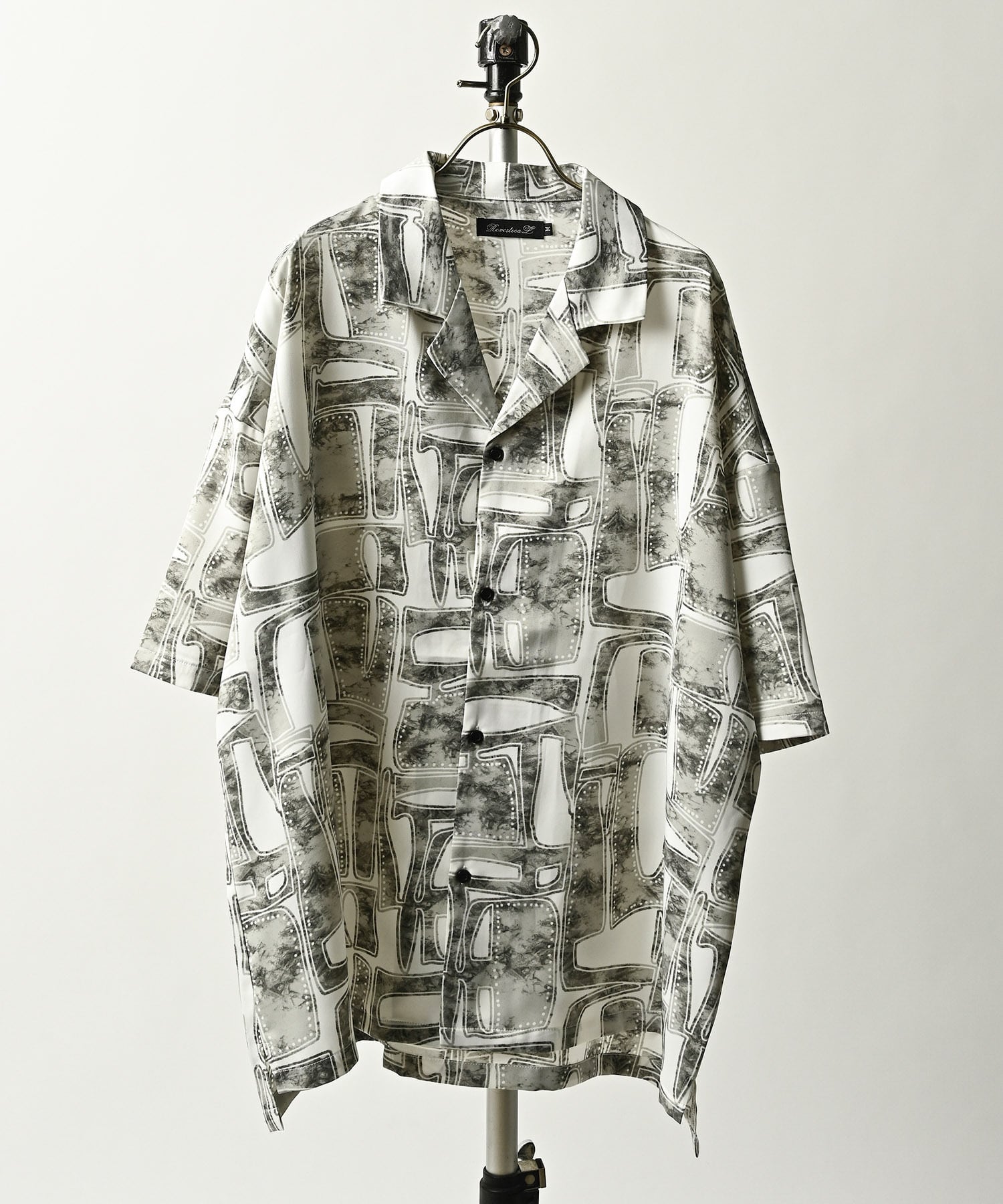 Revertical All-over print big silhouette open collar shirt (11) RV8960