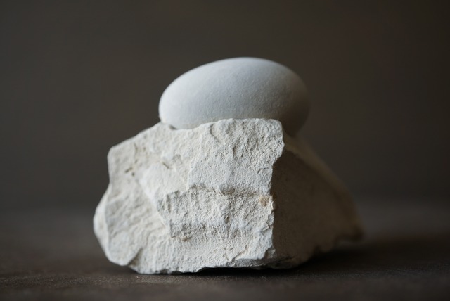 メニライトオパール 母岩付き Menilite Opal 961