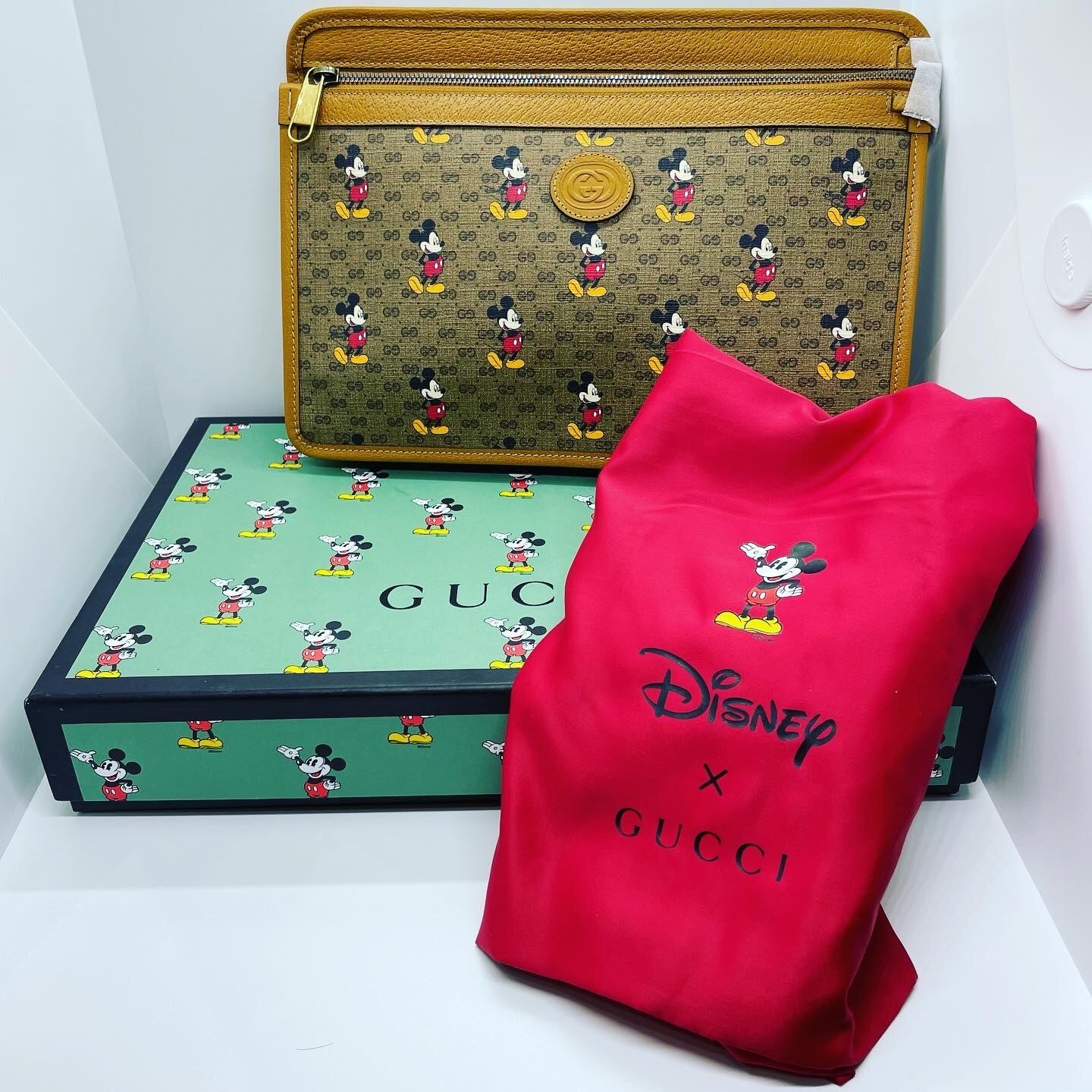 グッチ ディズニー クラッチバッグ GUCCI グッチ ミッキーマウス 