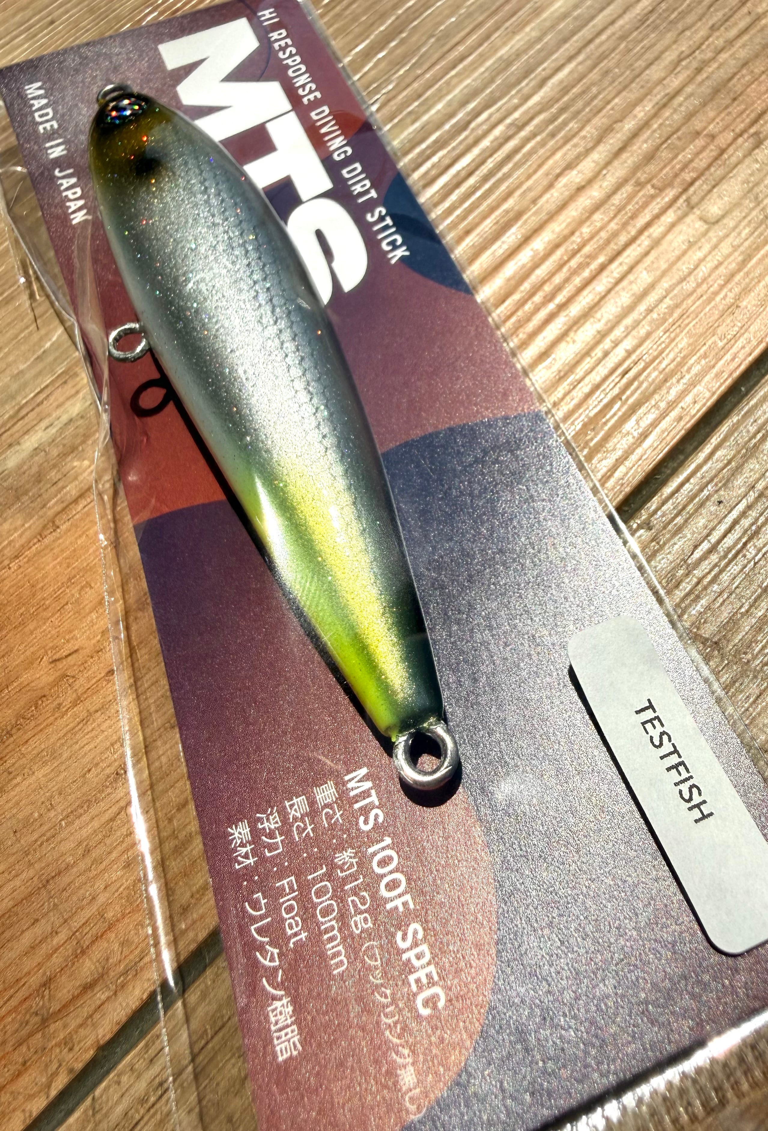 BlueBlue・ima・Daiwa ルアーセット ケース付き カールコード付き