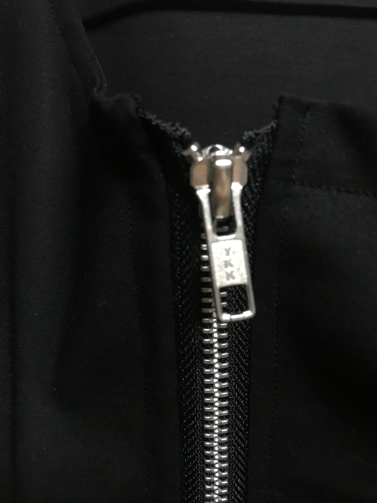 UNFINISHEDボンテージベストコート