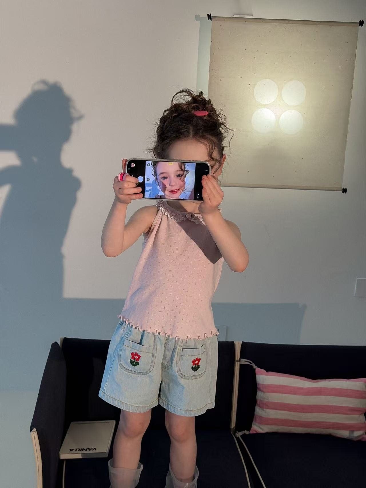 [aiai] Two-pocket Denim Shorts / [아이아이] 두송이포켓데님쇼츠