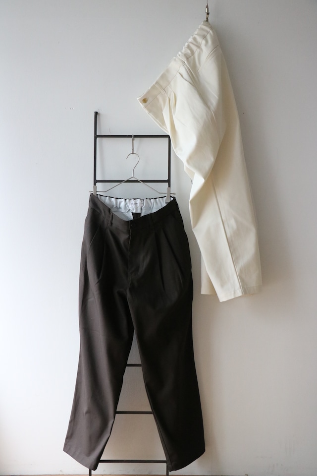 STILL BY HAND -Deep Tuck Pressed Pants- / PT05263 / スティルバイハンド ディープタック パンツ