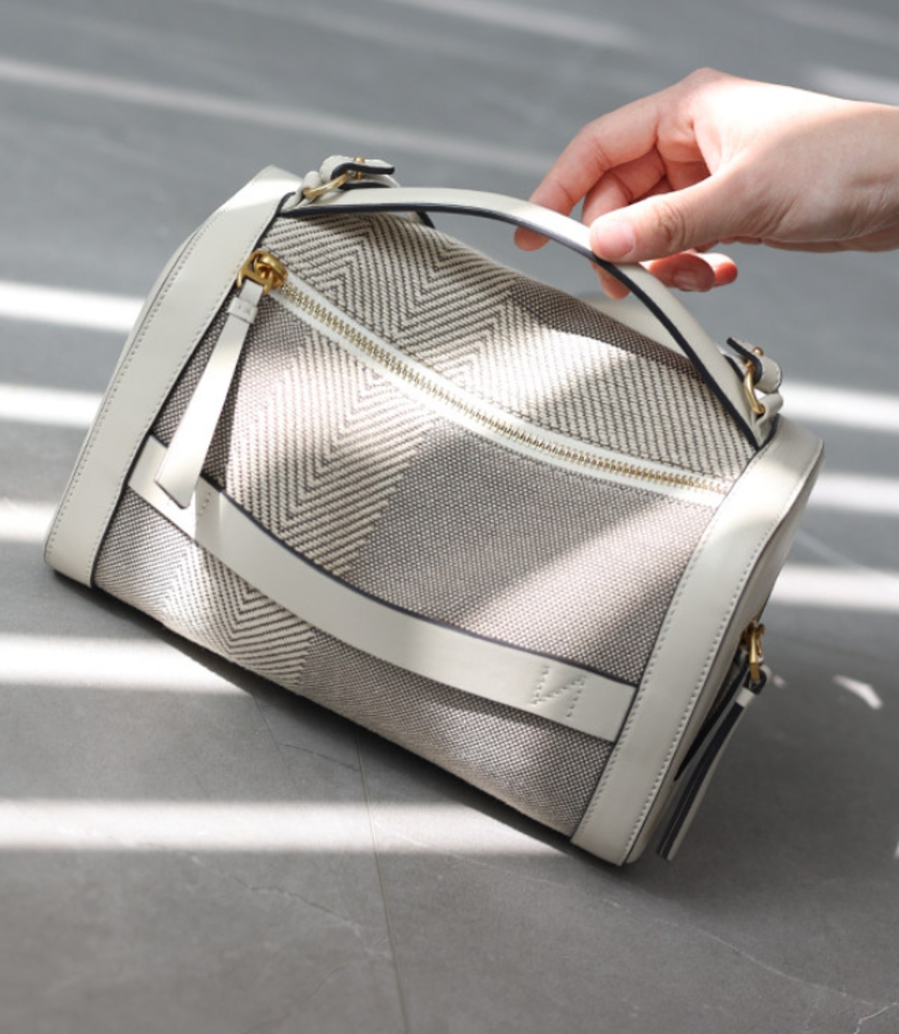 ボストンハンドバッグ