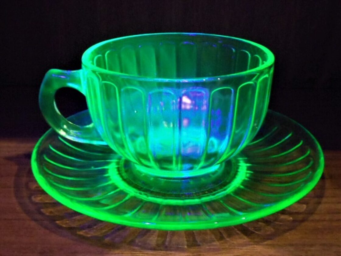 ヘーゼルアトラス リップル カップ2客 アメリカンヴィンテージ ヘーゼルアトラス リップル カップ＆ソーサー ２客