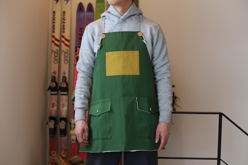 Mountain reversible apron［Forest Green］【30％OFF】