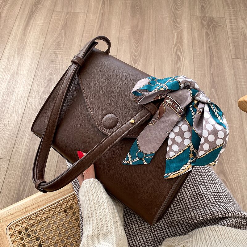 レッドスタンダードオータムウィンター レトロ 秋物 冬物 スクウェア Tiancai_Wing_Bag6750243359