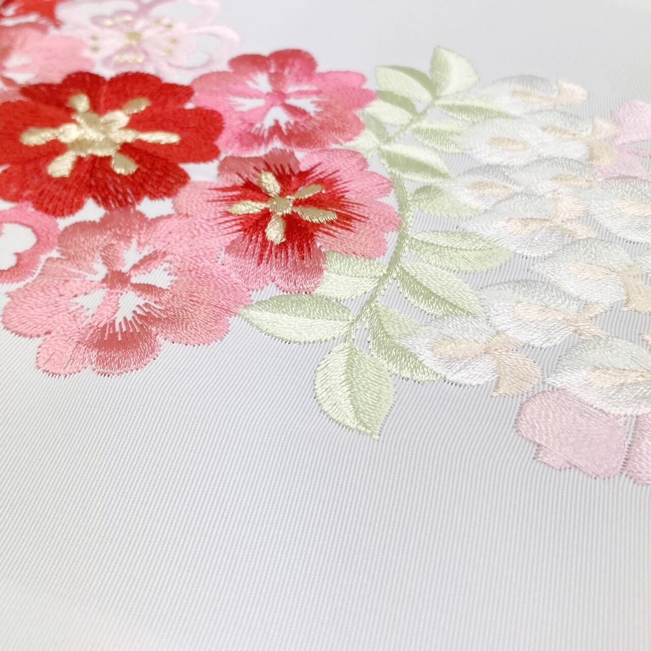 半衿 刺繍 桜 藤 白地 シルエリー 新合繊 日本製 刺繍衿 和装小物 着物 ...