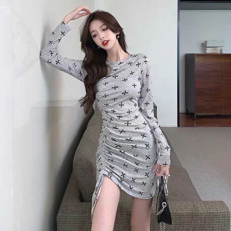 【新作】【送料無料】 春と秋の新デザイン不規則巾着痩身ホットガールスリムセクシーなドレスヒップカバーボトスカート 0258304436248