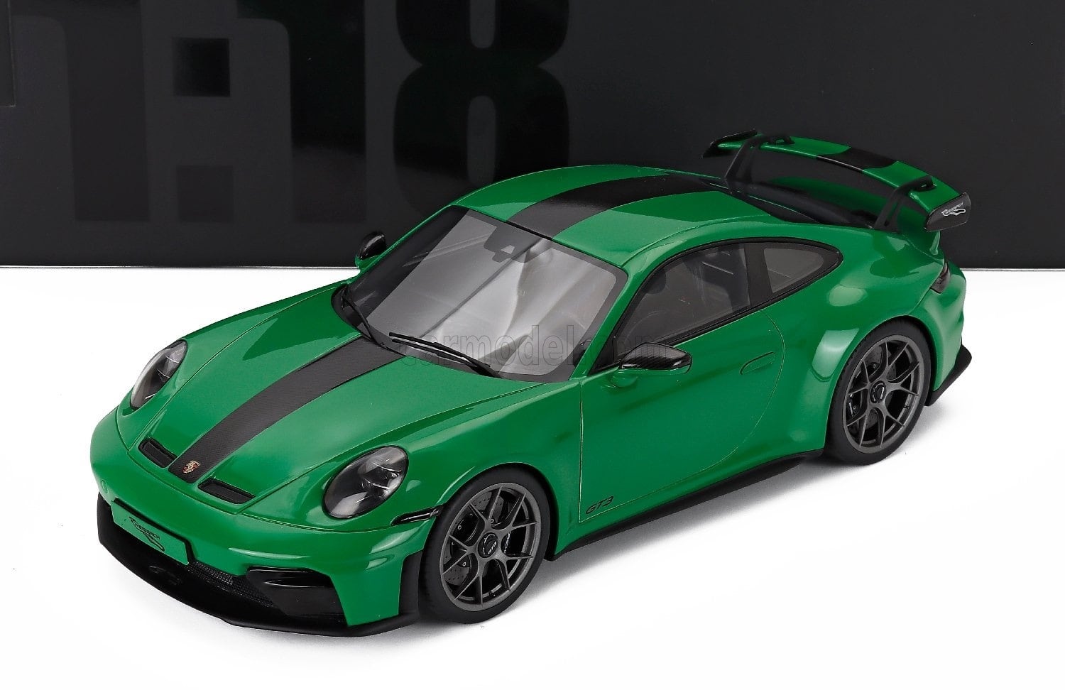 ミニカー 1/12 ポルシェ 718 ケイマン GT4 SPARK-MODEL 1/12 PORSCHE