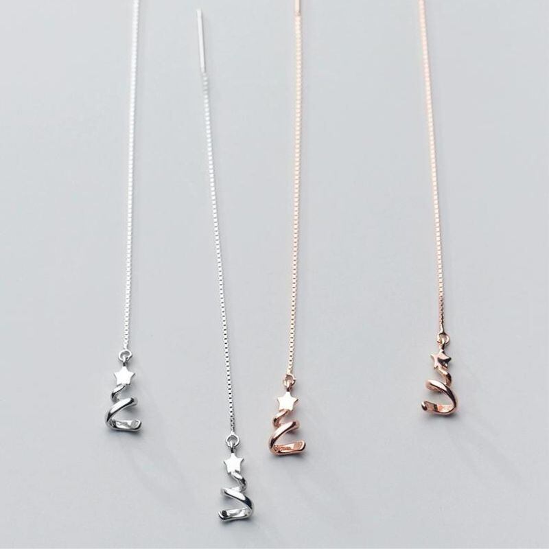 クリスマスにぴったり！クリスマスツリーのピアスでおしゃれに輝こう