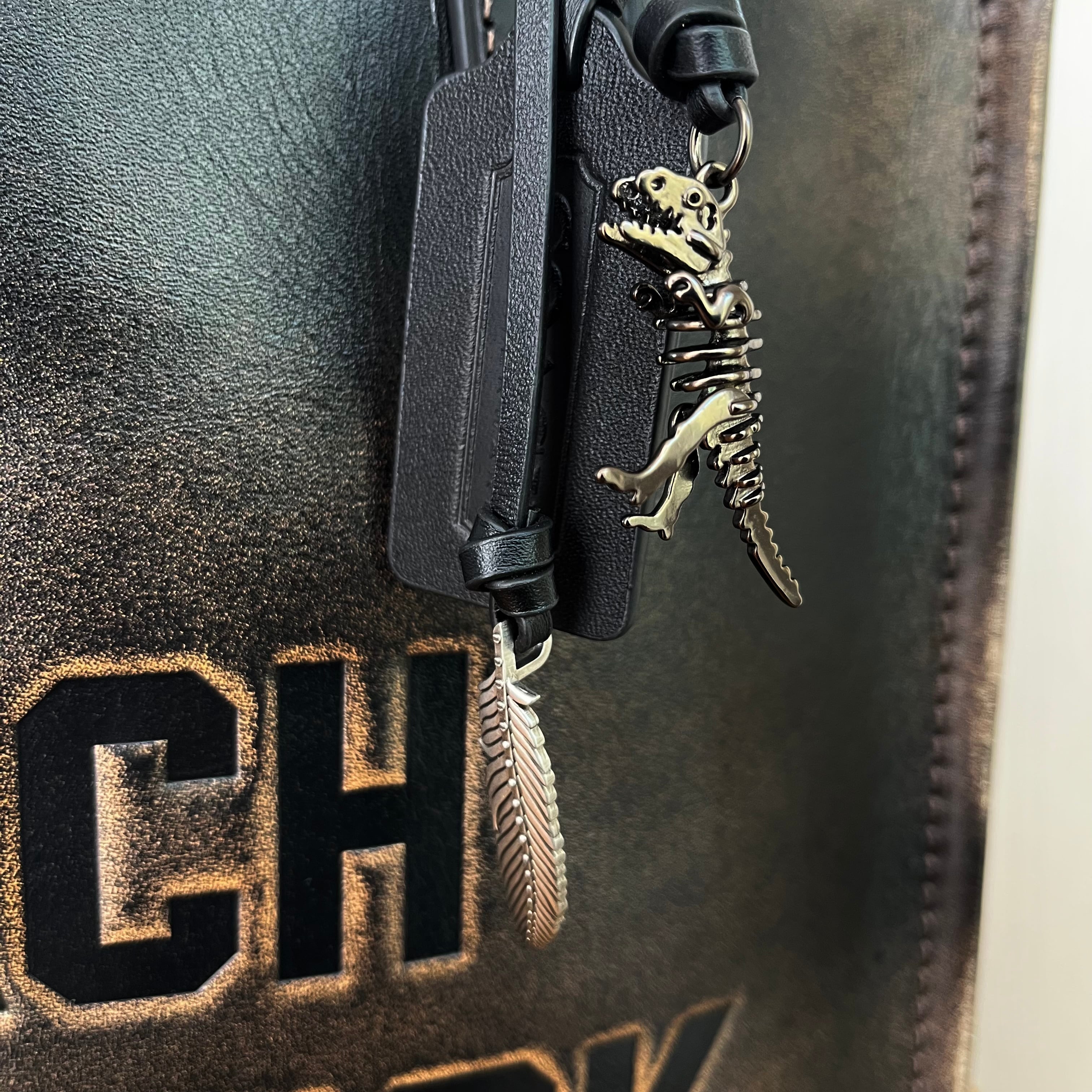 COACH コーチ リレートートバッグ34 ラブドレザー CBF30 ブラック