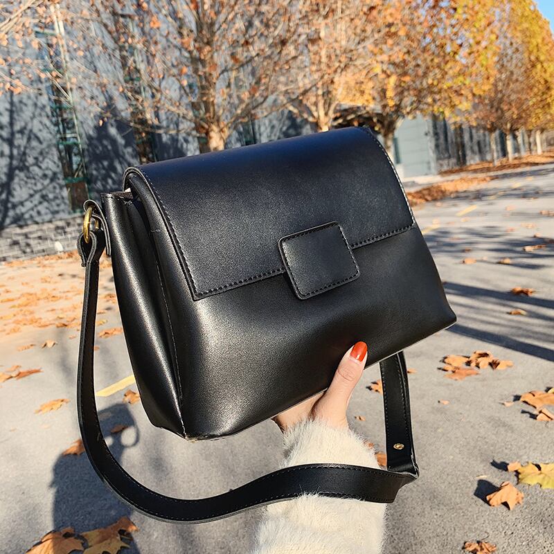 オータムウィンターレッド 秋物 冬物 スクウェア メッセンジャーバッグ Tiancai_Wing_Bag75945966175