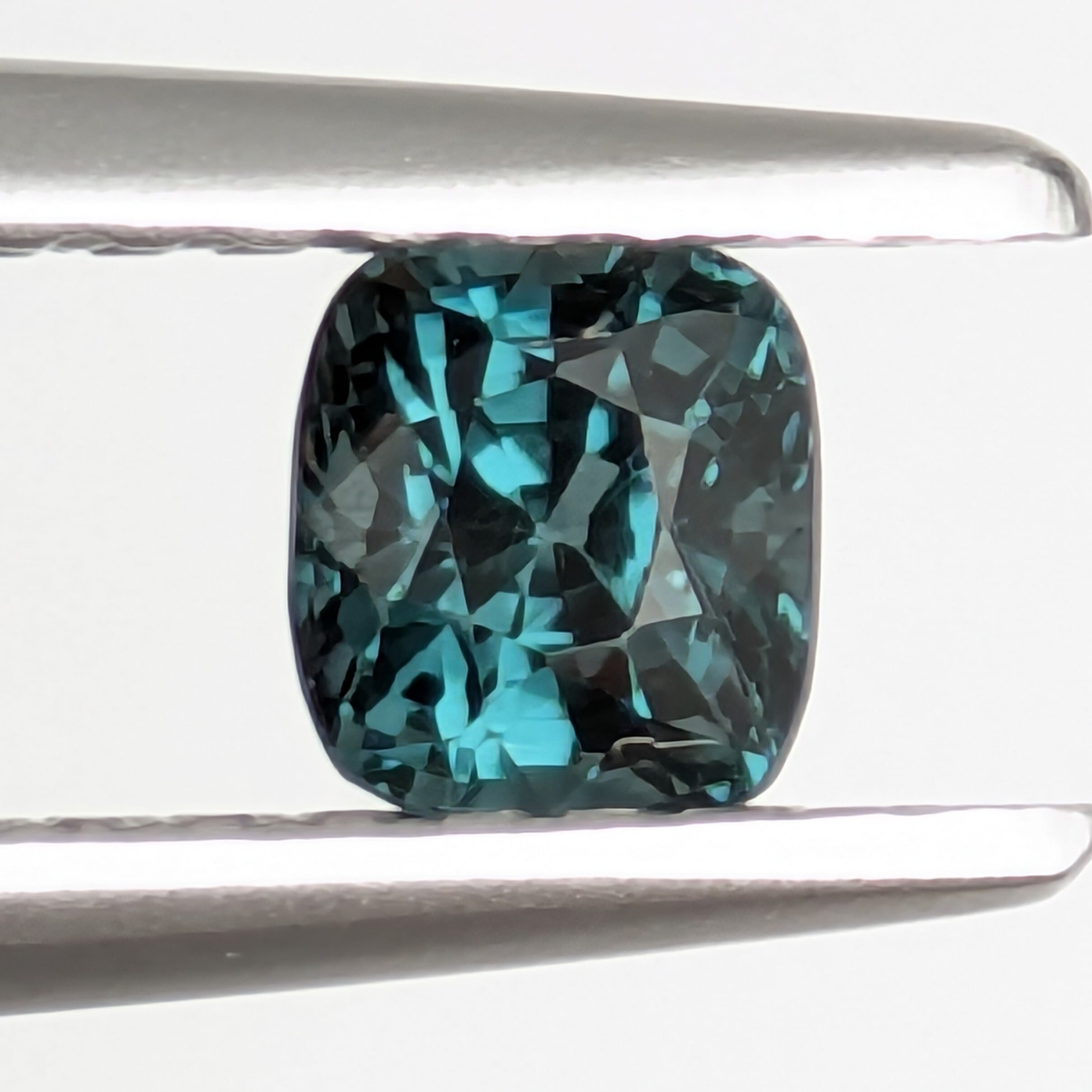 【ミャンマー/モゴック産】スピネル原石⑨ スピネル ルース ミャンマー・モゴック産【0.40ct】 PRO209190 | Gem's