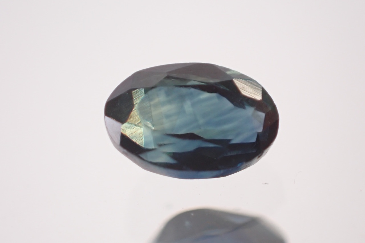 ブルーサファイア(簡易ソーティング付)　0.703ct　[D9-141]