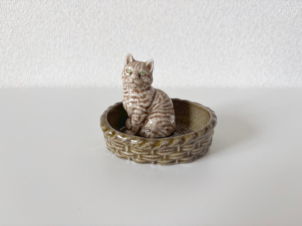 【ENGLAND】WEDE社の猫の置物 / WEDE cat figurine