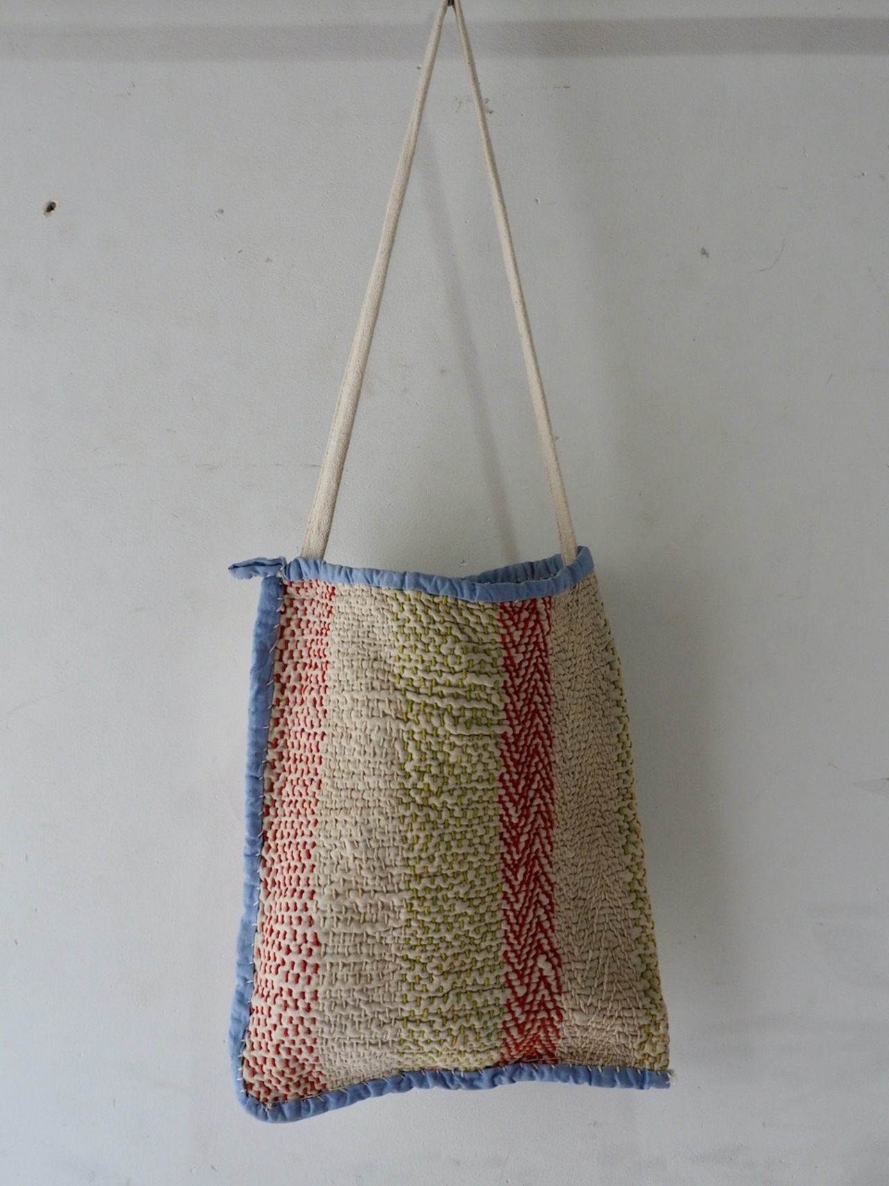 kutch bag A11